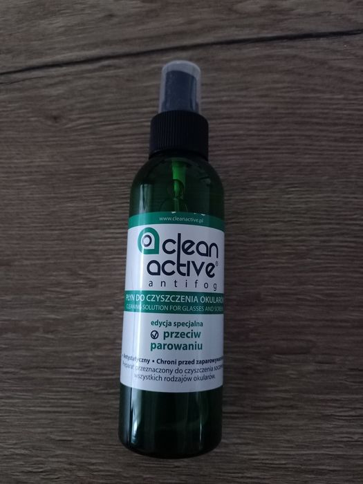 Płyn do czyszczenia okularów