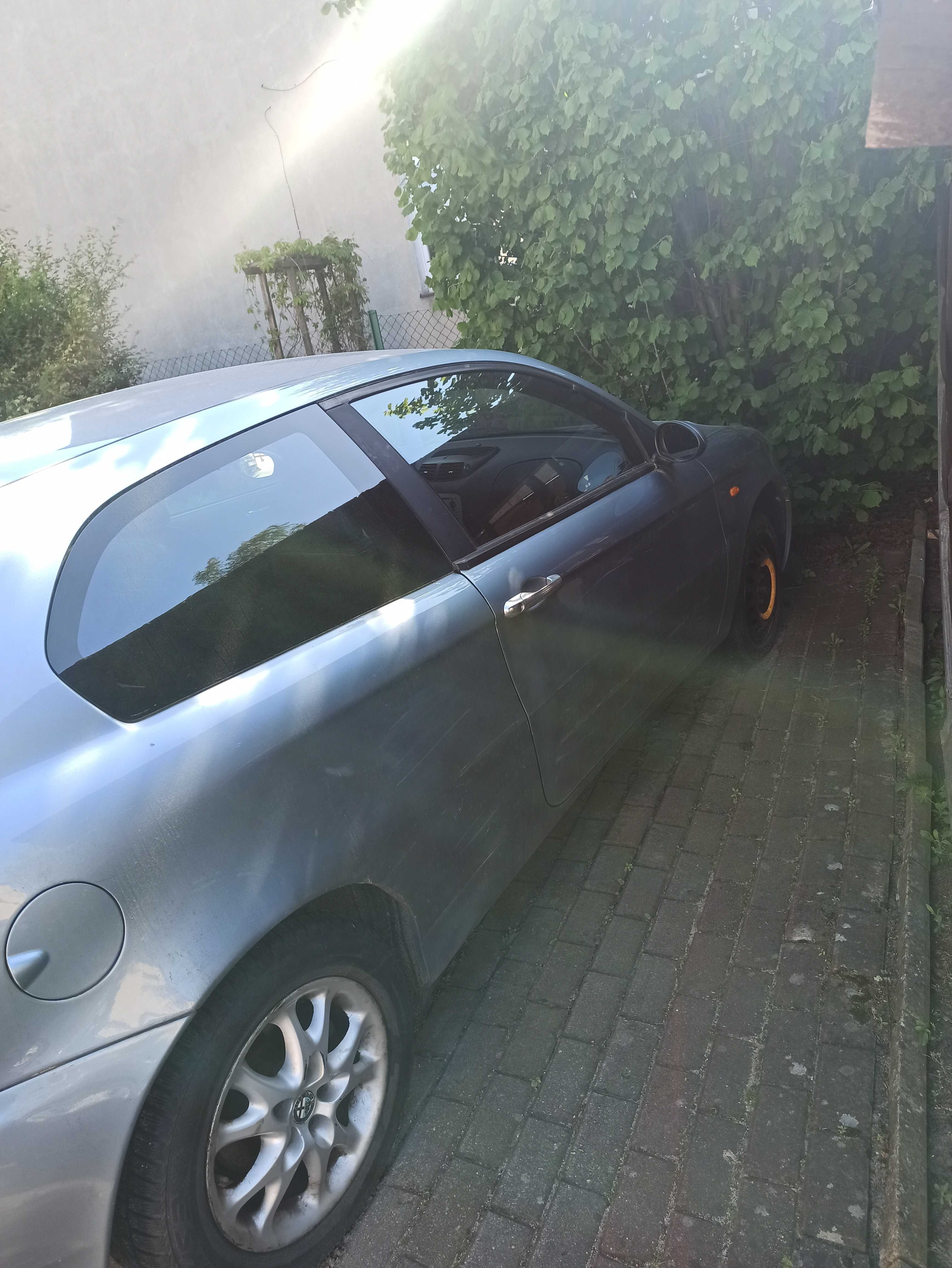 * Alfa Romeo 147, 1.6+ LPG *