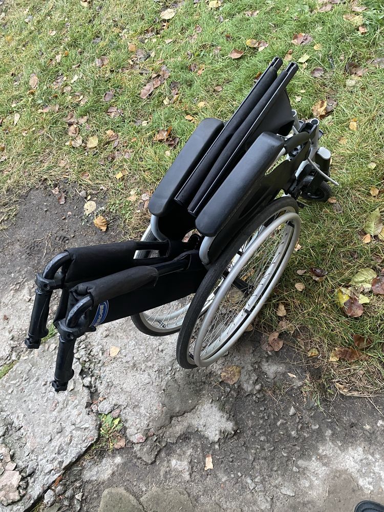 Action 2 NG Invacare (Франція) інвалідний візок