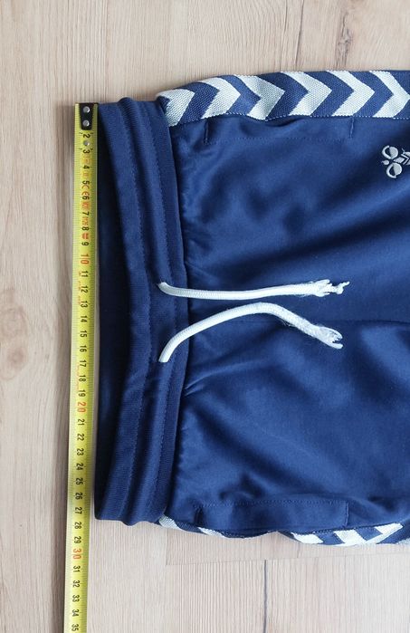Spodnie sportowe dresowe 134 hummel granatowe