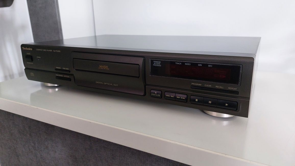 CD Technics SL-PG 390