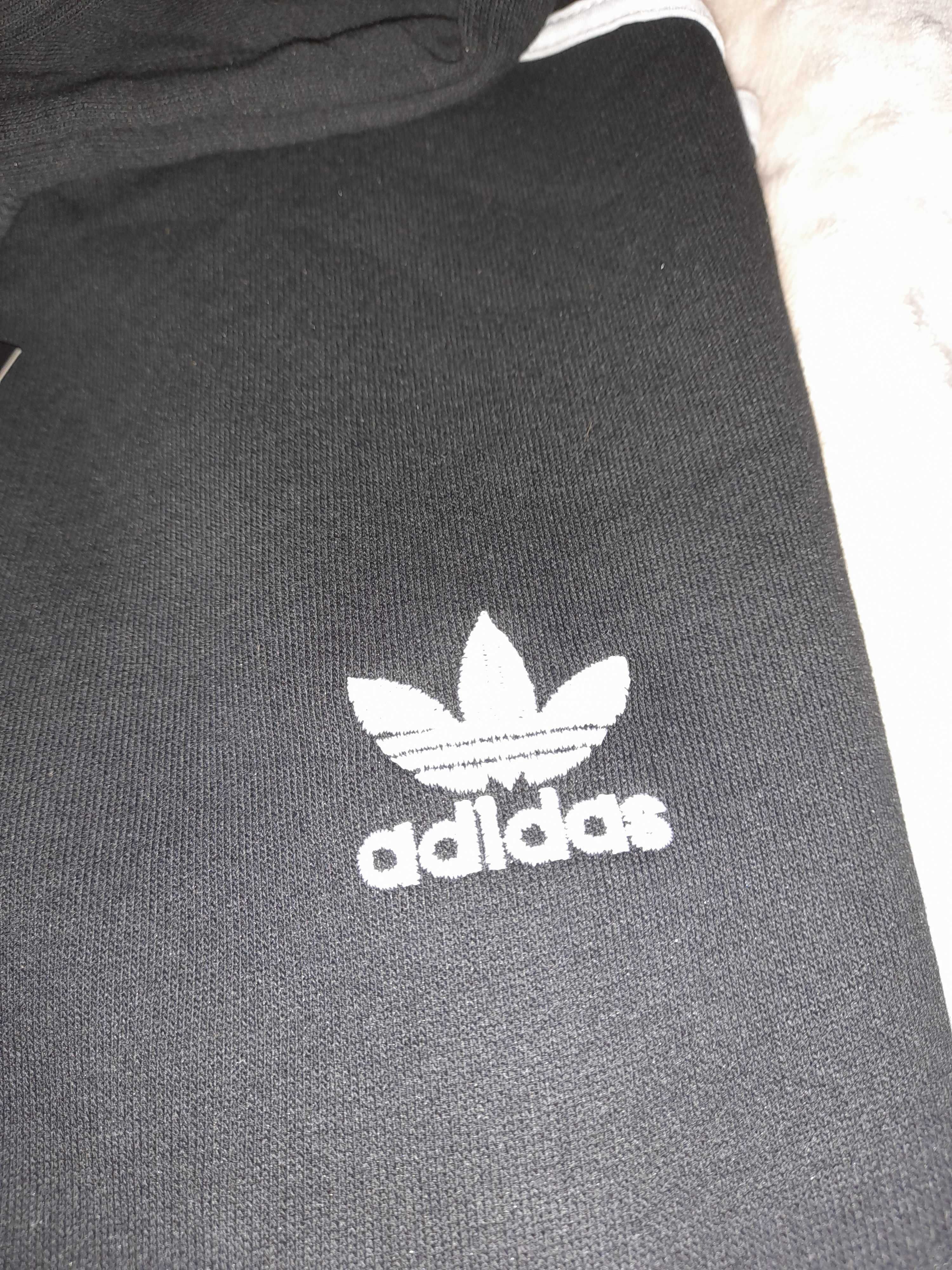 Adidas bluza rozmiar S oversize kolor czarny bawełna nowa meska