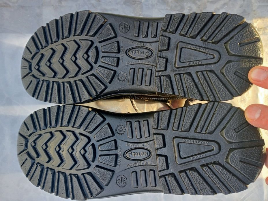 Ботінки робочі зимові.