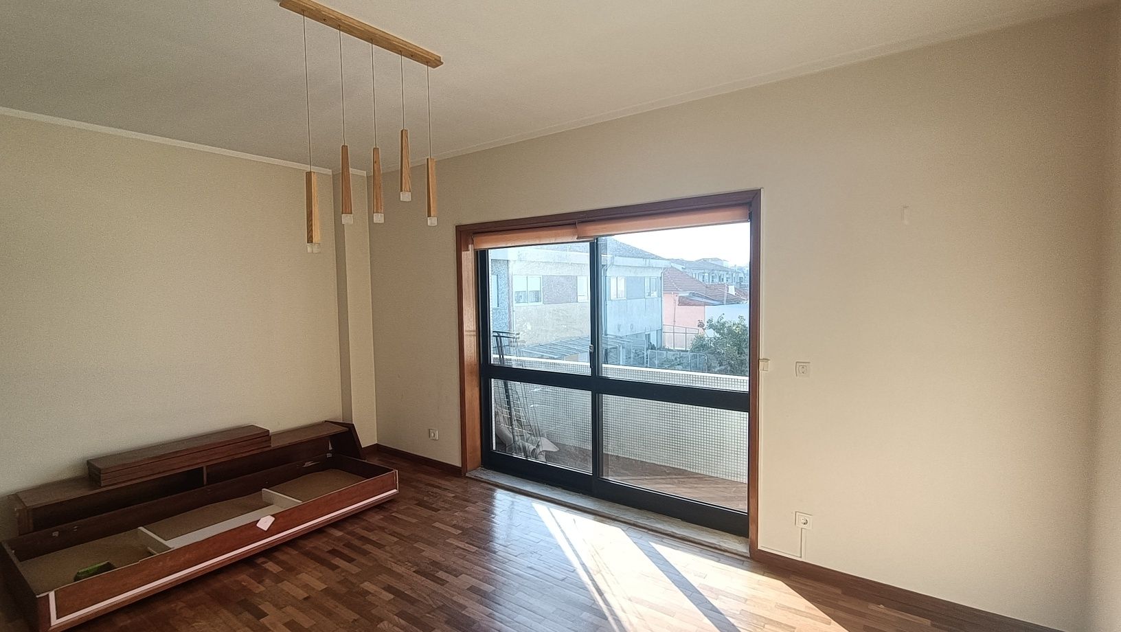 Quarto partilhado por dois estudantes, uma cama disponível, Ramalde -