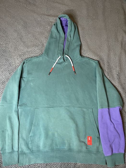 Кофта Nike колоборация с  Kyrie Irving