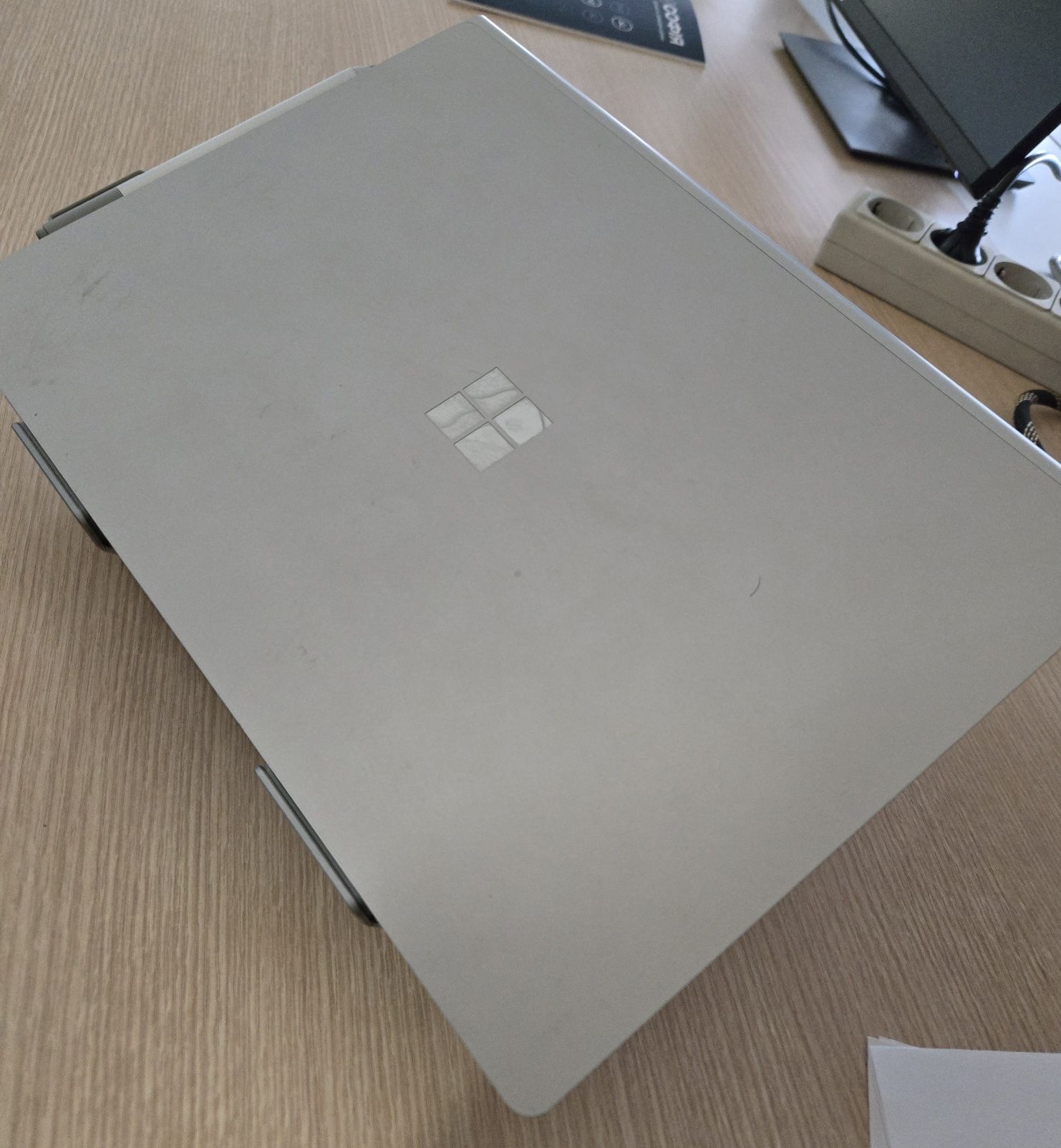 Surface Book 2 I5