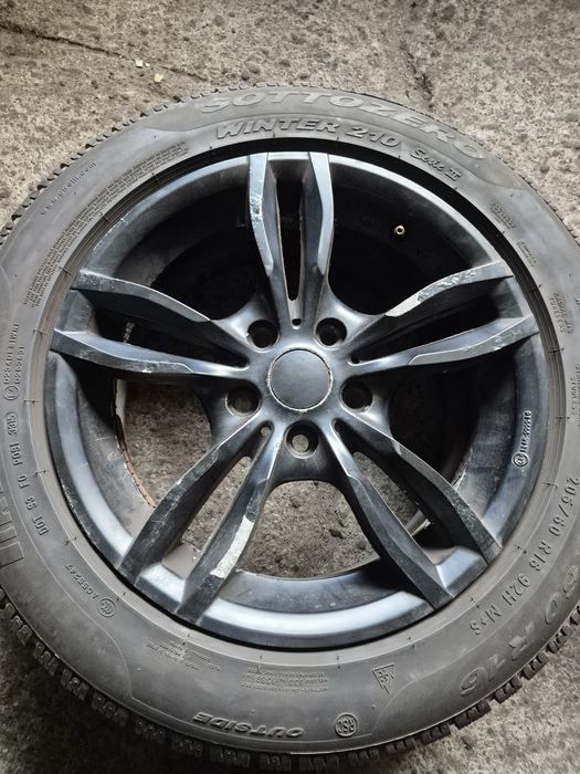 Kóła zimowe BMW 205/60/16 Pirelli