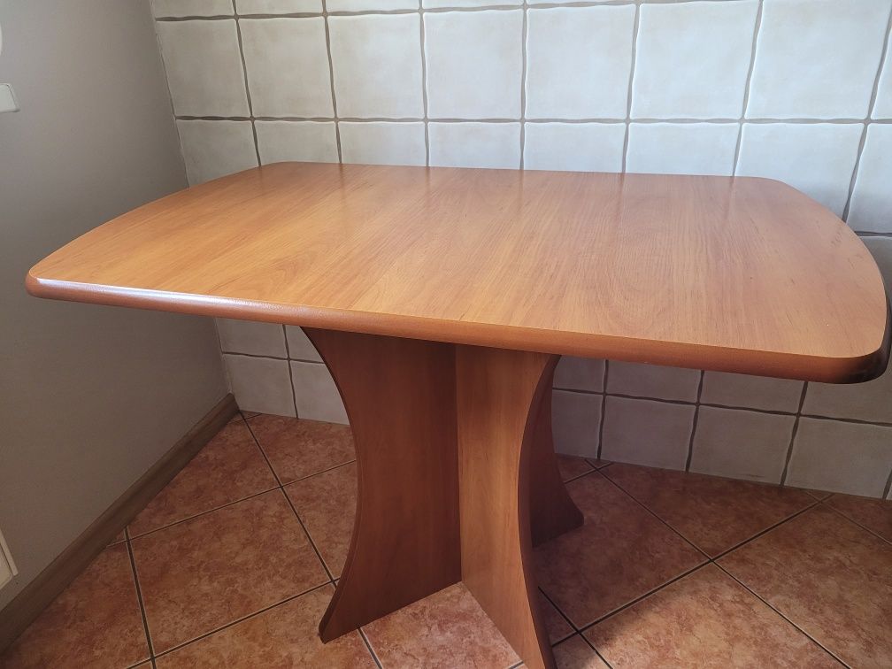 Stół mały na jednej nodze 110x70
