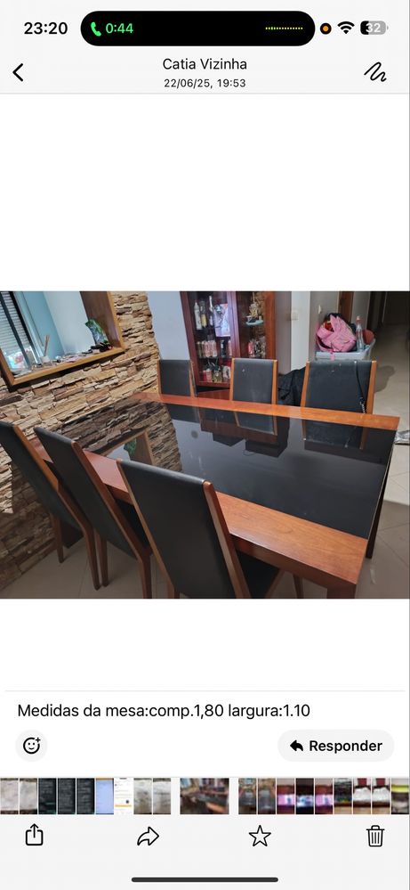 Mesa com 6 cadeiras