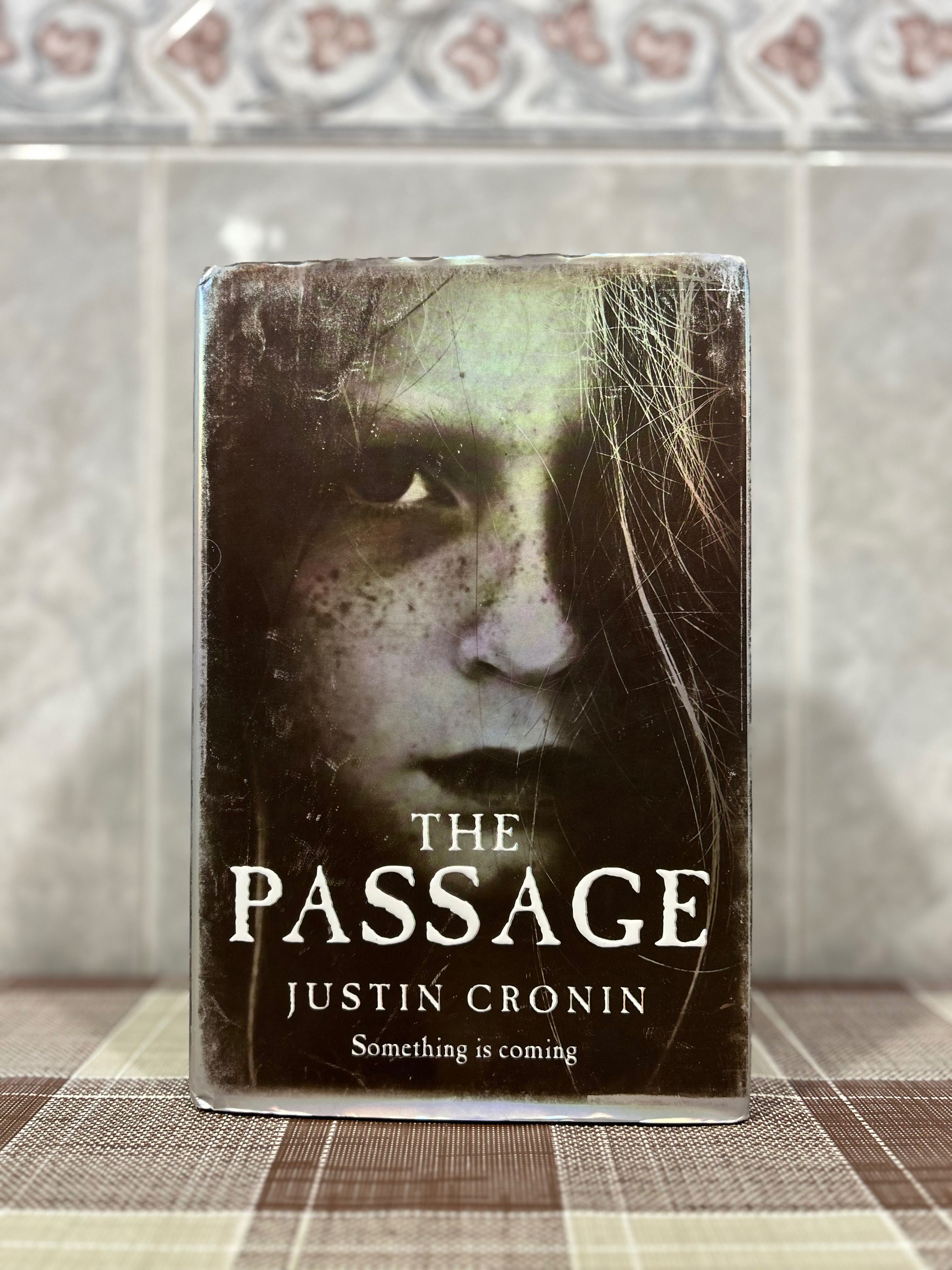 The Passage (Inglês) (Capa Dura/Hardcover) - Justin Cronin.