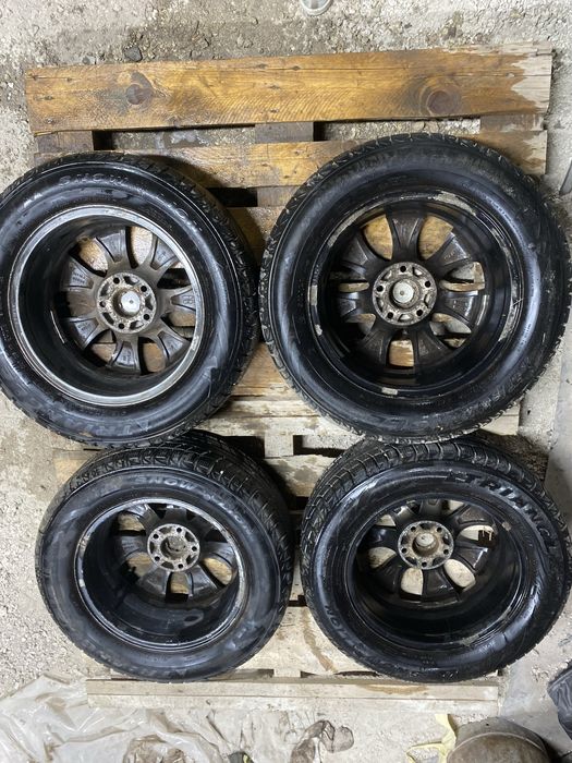 Резина зимова 215/60 R16 5×114.3 99H з титанами легкосплавні диски шин