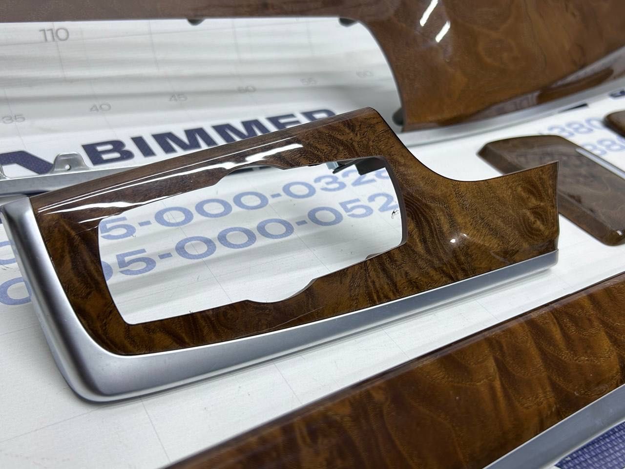 Накладки торпедо декор салону дерево комплект BMW F10 F11 БМВ Ф10 Ф11