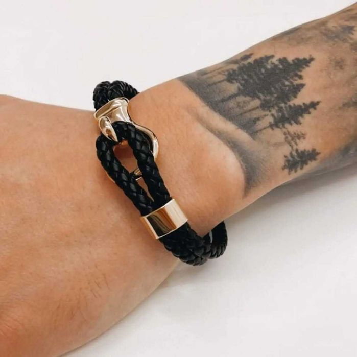 Pulseira em Aço inoxidável e Couro de qualidade
