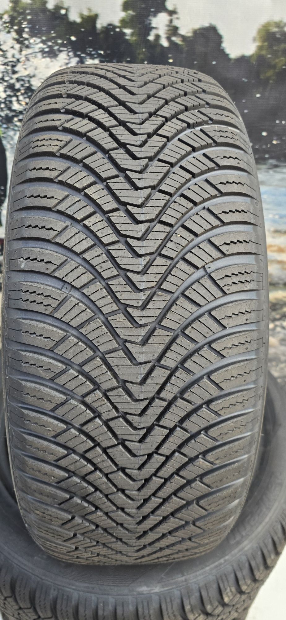 E24 4 x 225/50r17 Laufenn G Fit 4S 98W XL opony wielosezonowe nowe