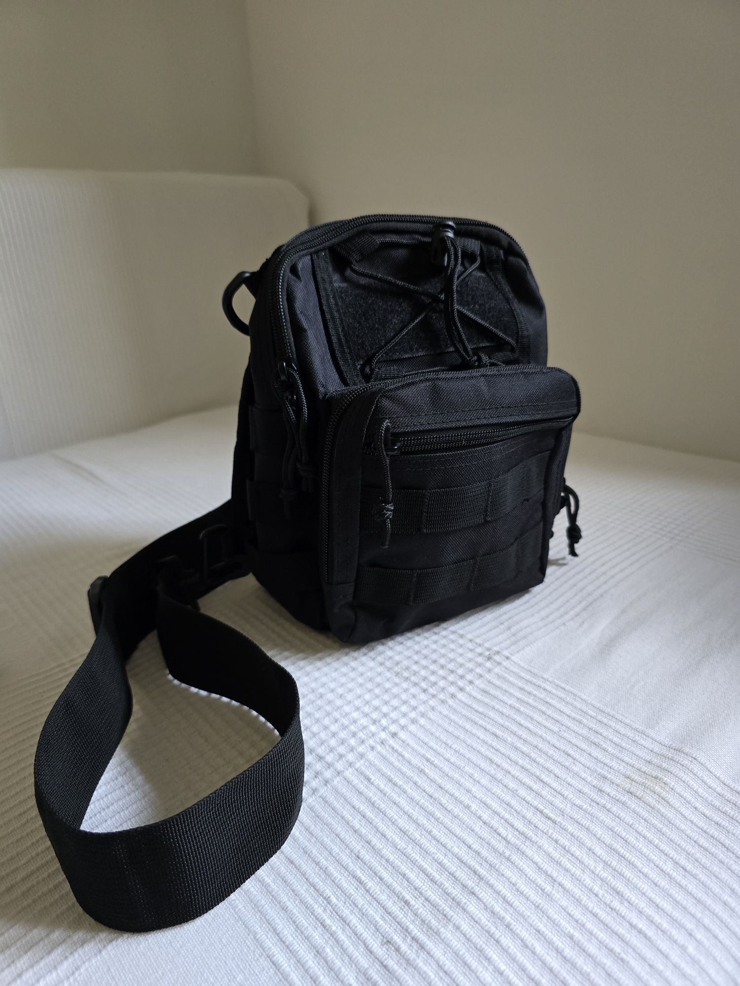 Bolsa Preta - Sling Bag