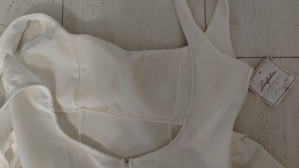 Nowa  Biała sukienka rozm s