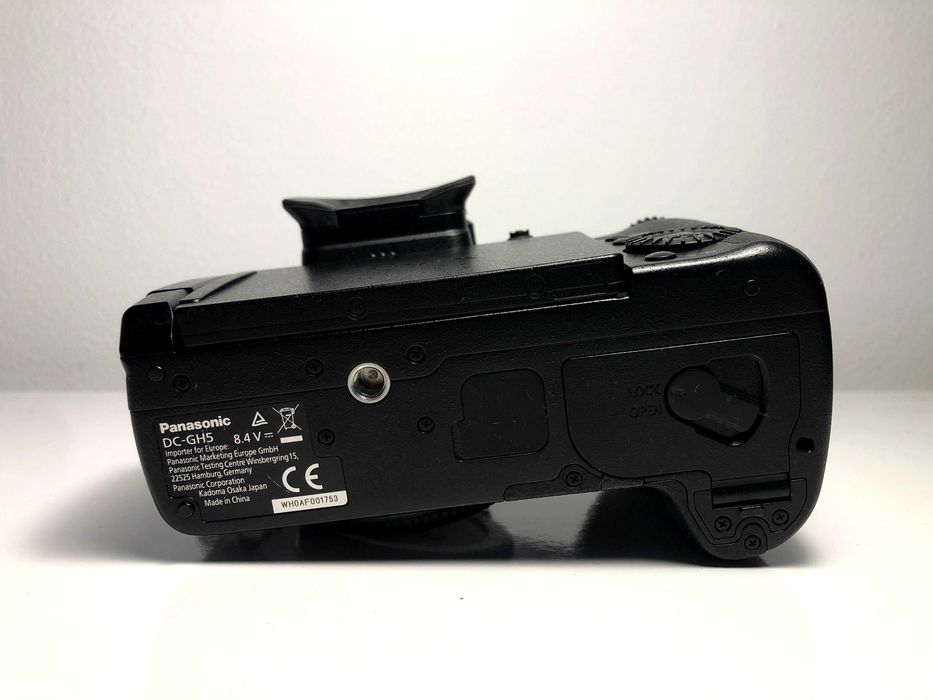 Panasonic GH5 como nova 2430 disparos