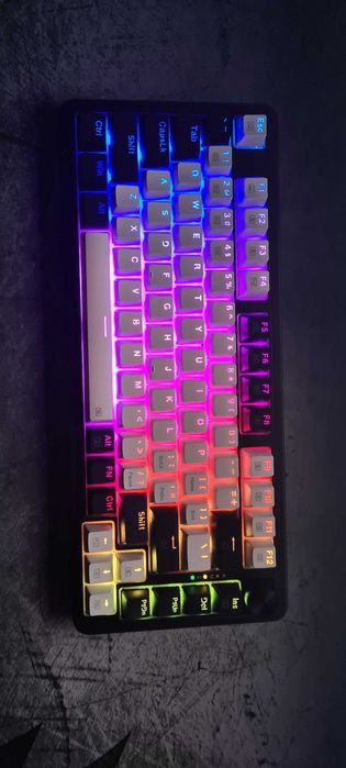 Redragon Ucal Pro Mechanical Keyboard – Like New!64551209516674121
