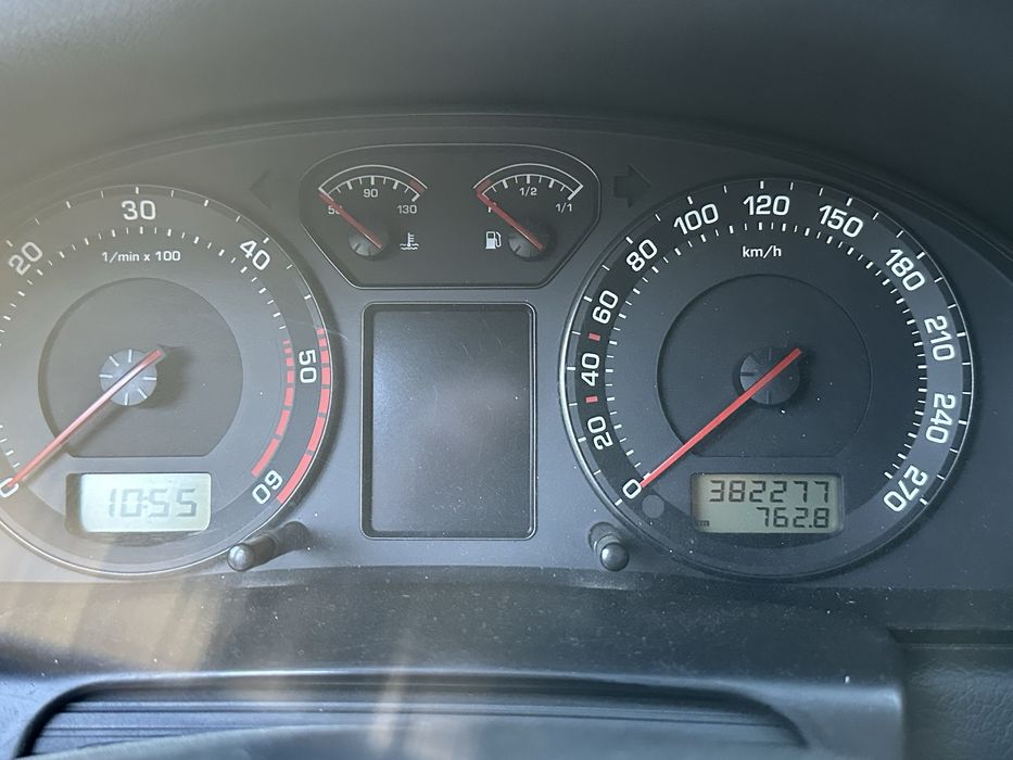 Skoda Superb 2004 р. 2,5 tdi