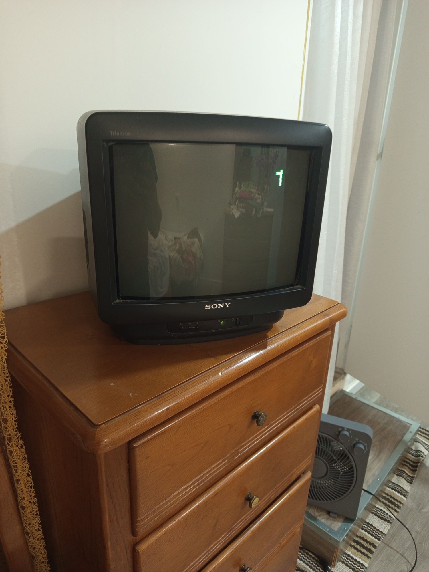 TVs/DVD/monitores vários aparelhos