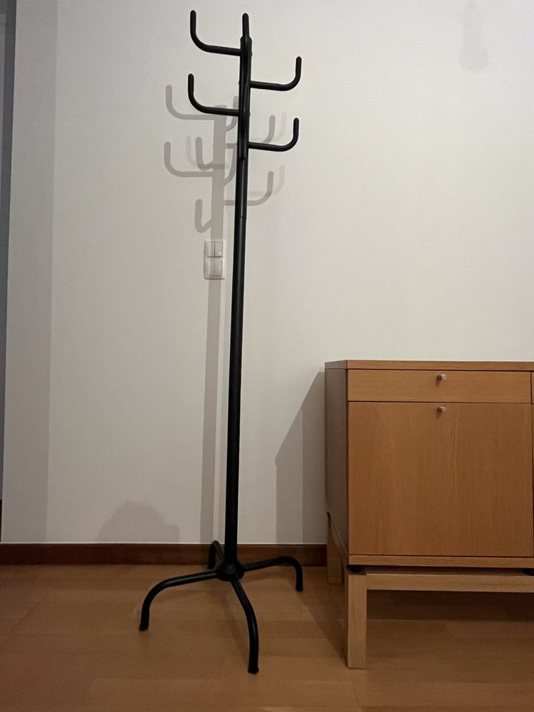 Cabide/Bengaleiro preto