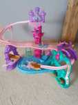 Fisher Price Shimmer i Shine Pałac ze zjeżdżalnią i figurkami