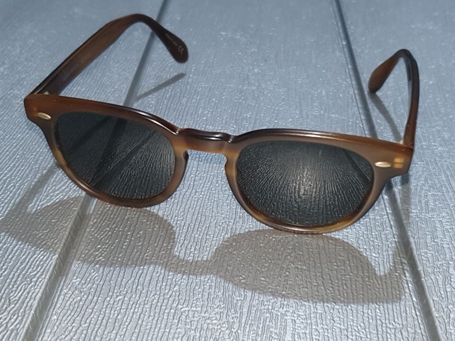 Oculos de sol Oliver Peoples