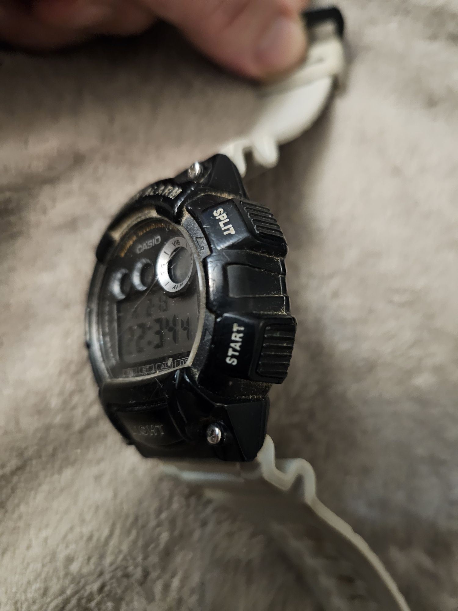 Sprzedam zegarek Casio W-735h