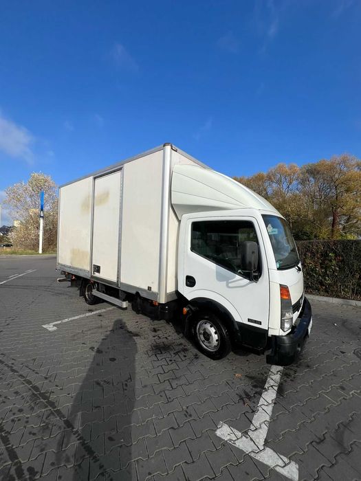 Nissan Cabstar 8ep - winda - 3os - kat. B Wynajem Bydgoszcz 300zł/doba