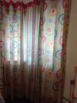 Conjunto cortinados e edredom cama solteiro