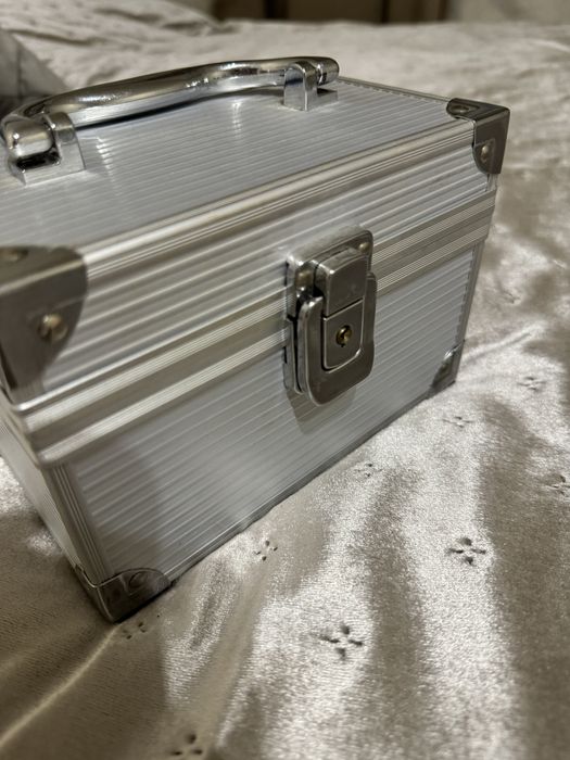 Бьюти кейс шкатулка(металлическая) для косметики Лэтуаль