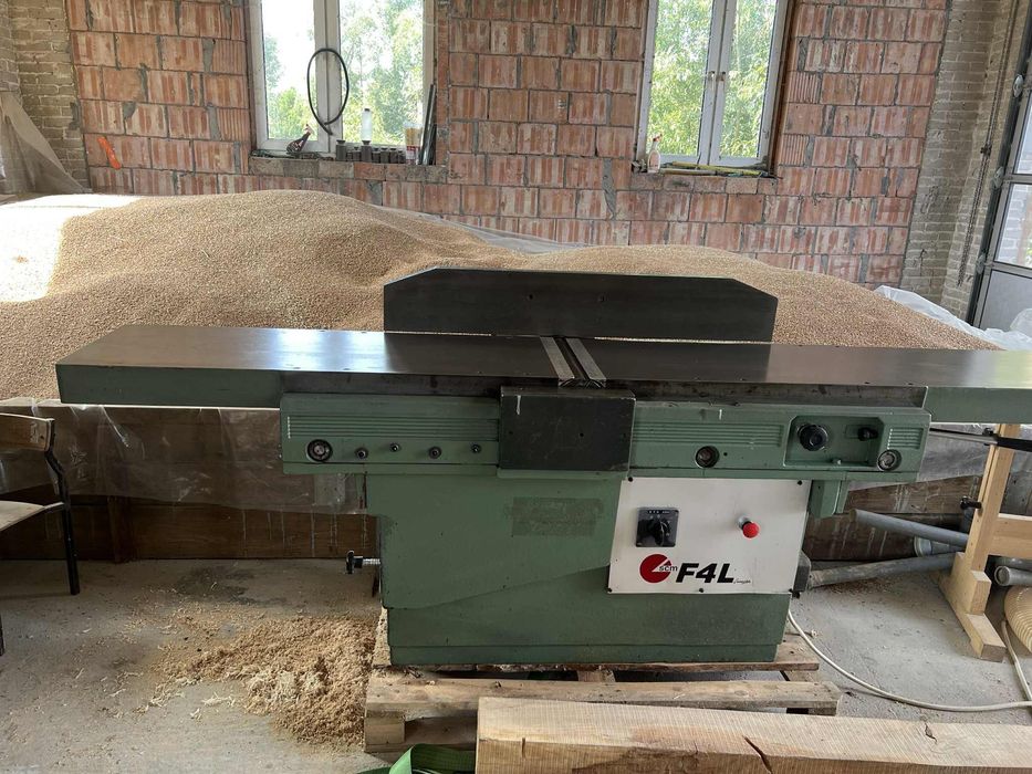 Wyrównarka SCM 8900zł