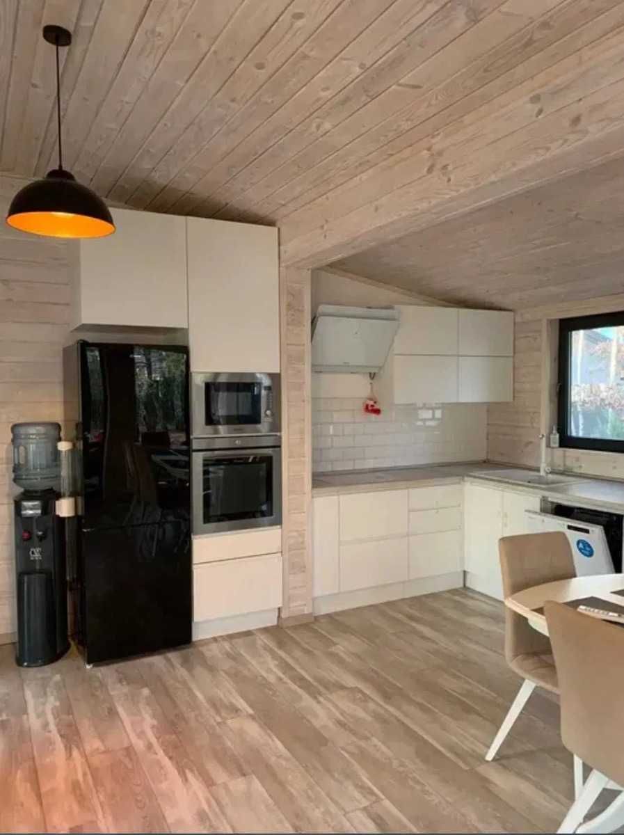Продам  Розкішний  Новий будинок  140м2 С. Дмитрівка  140000