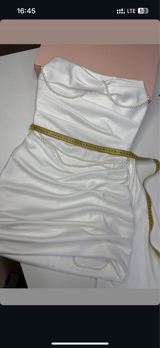 Весільна сукня коротка