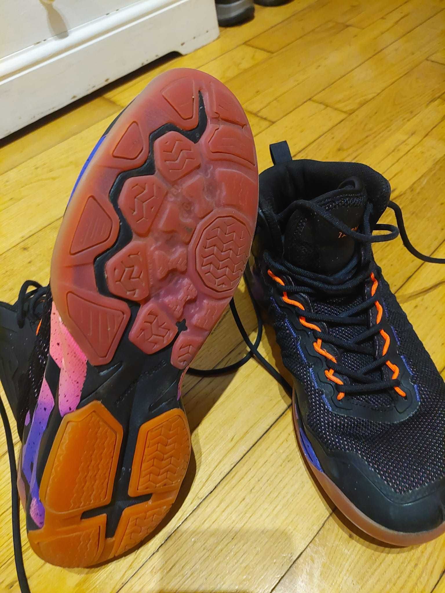 Botas de basquetebol