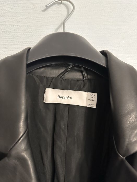 Шкіряний піджак Bershka