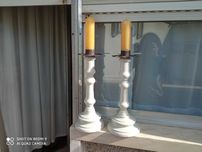 Par de castiçais rústicos de madeira