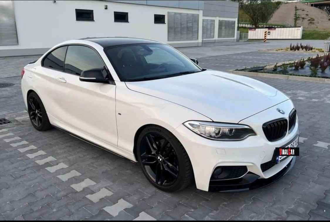 Dokładki Listwy Progowe BMW F22 F23 CZARNY POŁYSK