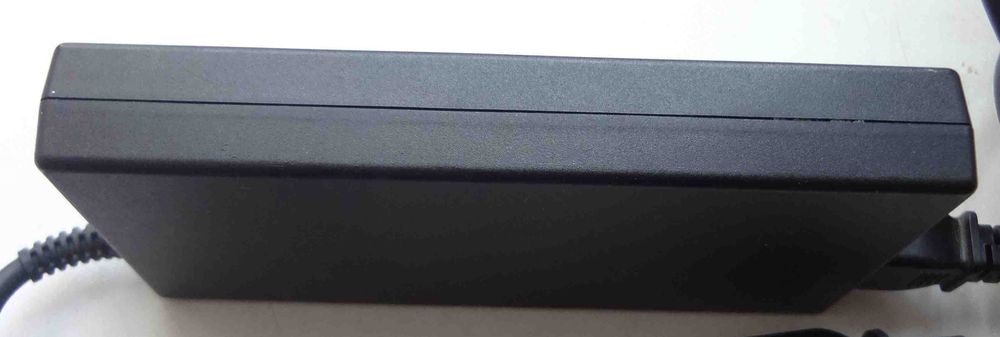 Блок питания для ноутбука HP 19.5V 7.7A HSTNN-CA27 150W зарядка