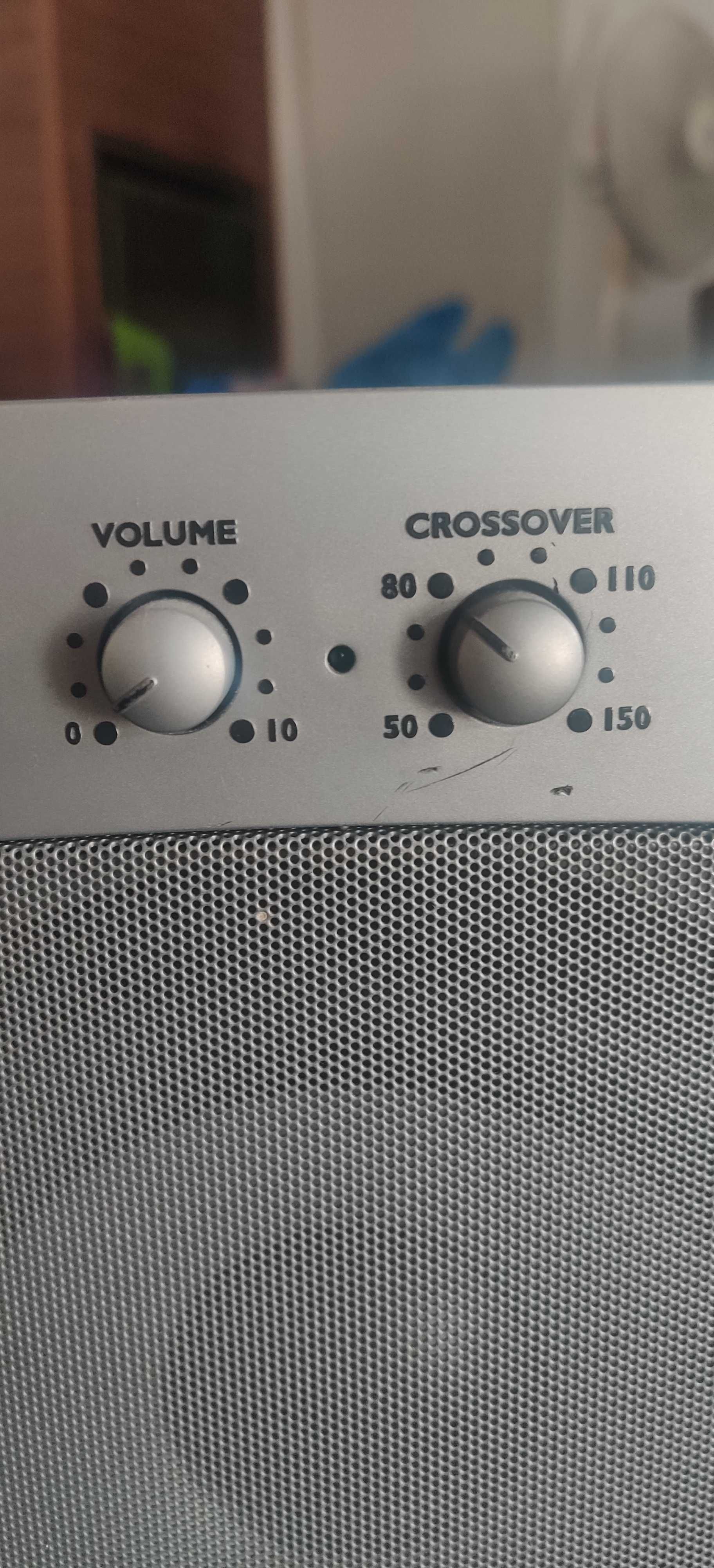 Coluna Subwoofer de estúdio NAD 800SW