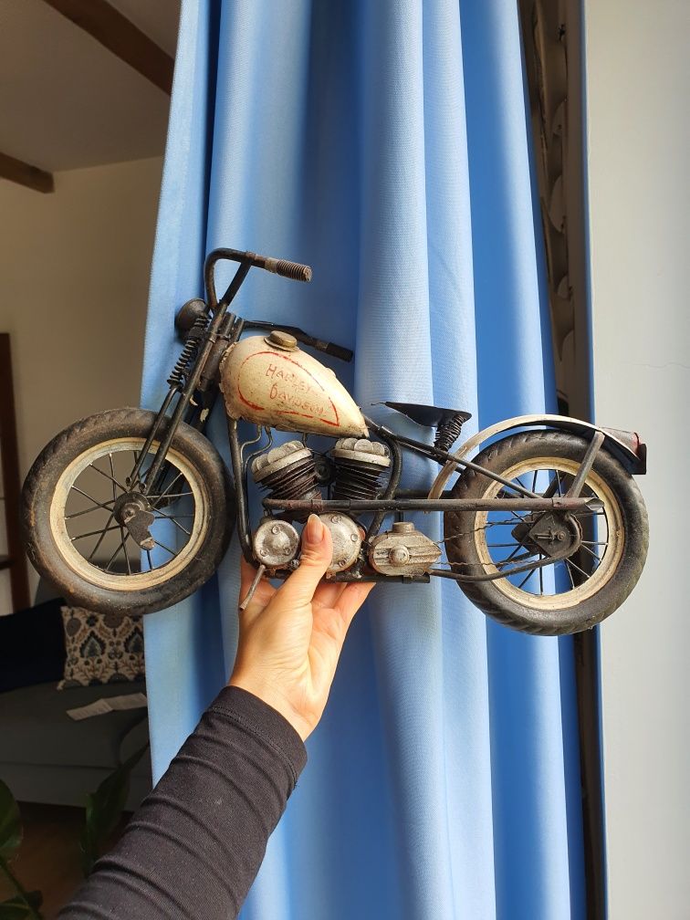 Stary model blaszany - motor Harley Davidson