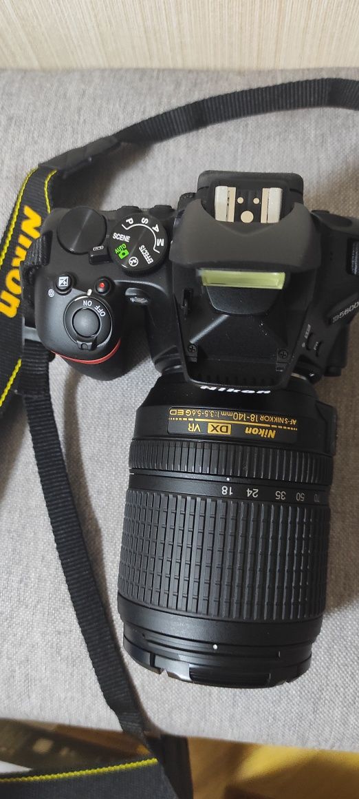 Дзеркальний фотоапарат Nikon d5600 kit 18-140 mm