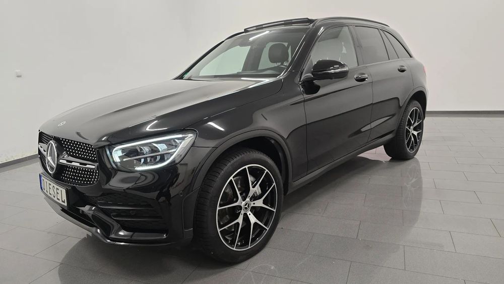 Mercedes-Benz GLC AMG 300DE alu20 Navi Ambient Matrix KAMERA360 PANO WIRTUAL Hak Memory