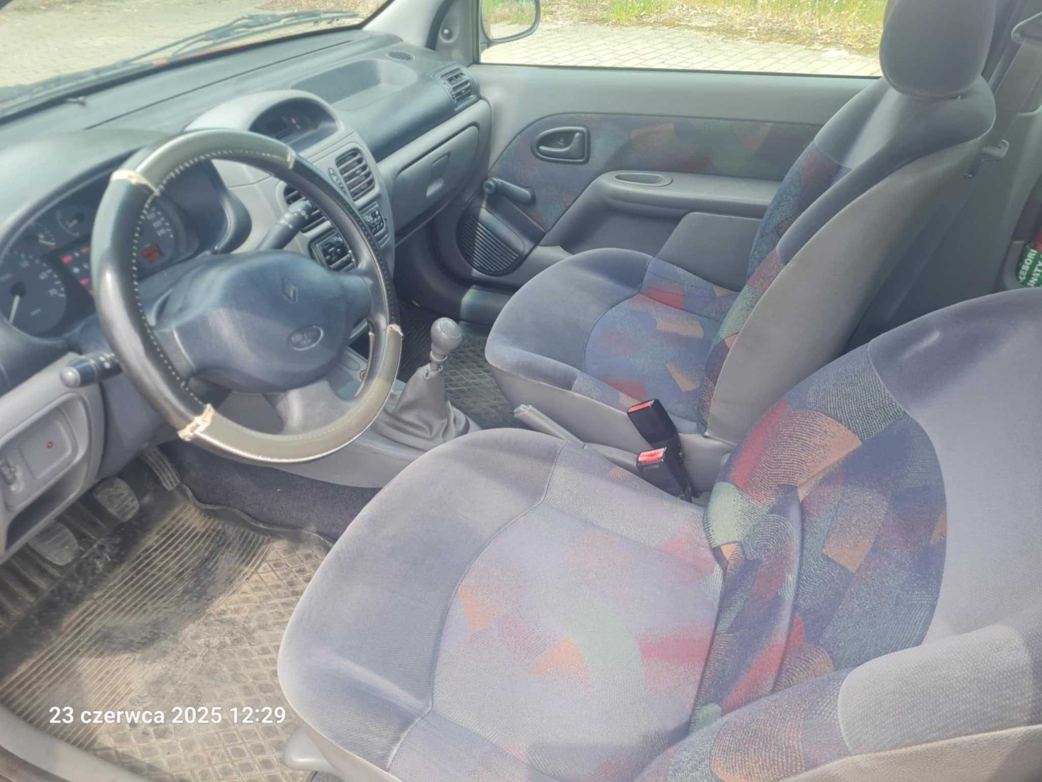 CLIO ładne z opłatami