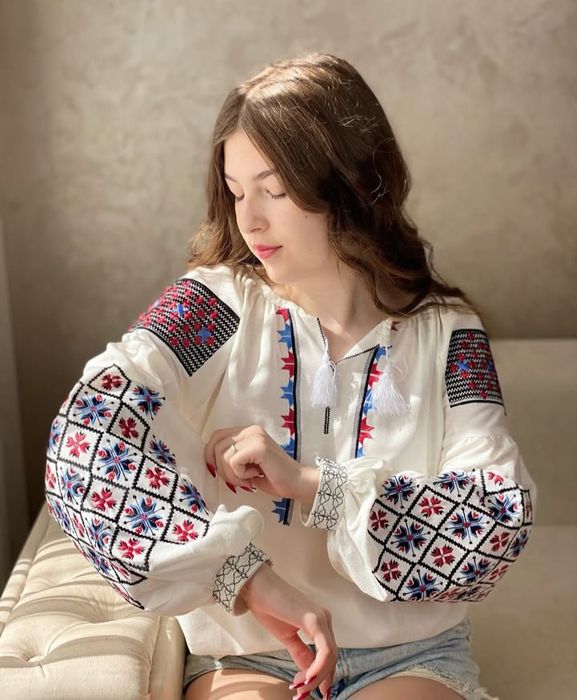 Вишита сукня,  вишиванка