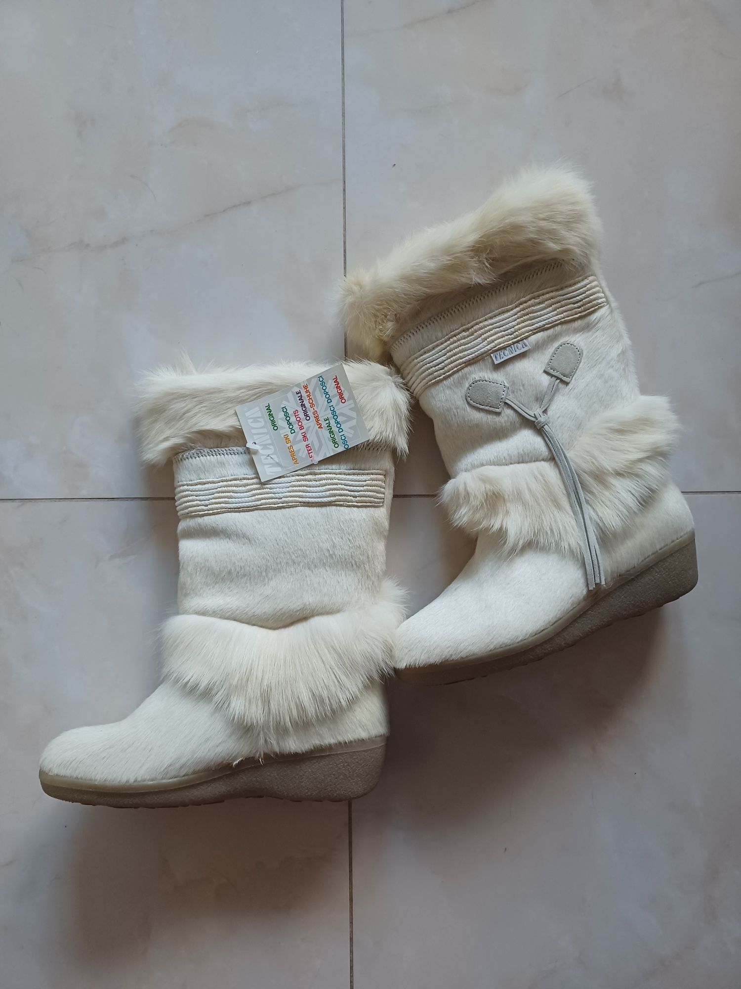 Buty Tecnica z naturalnego futra  na wełnie 38/salon 1490 zł