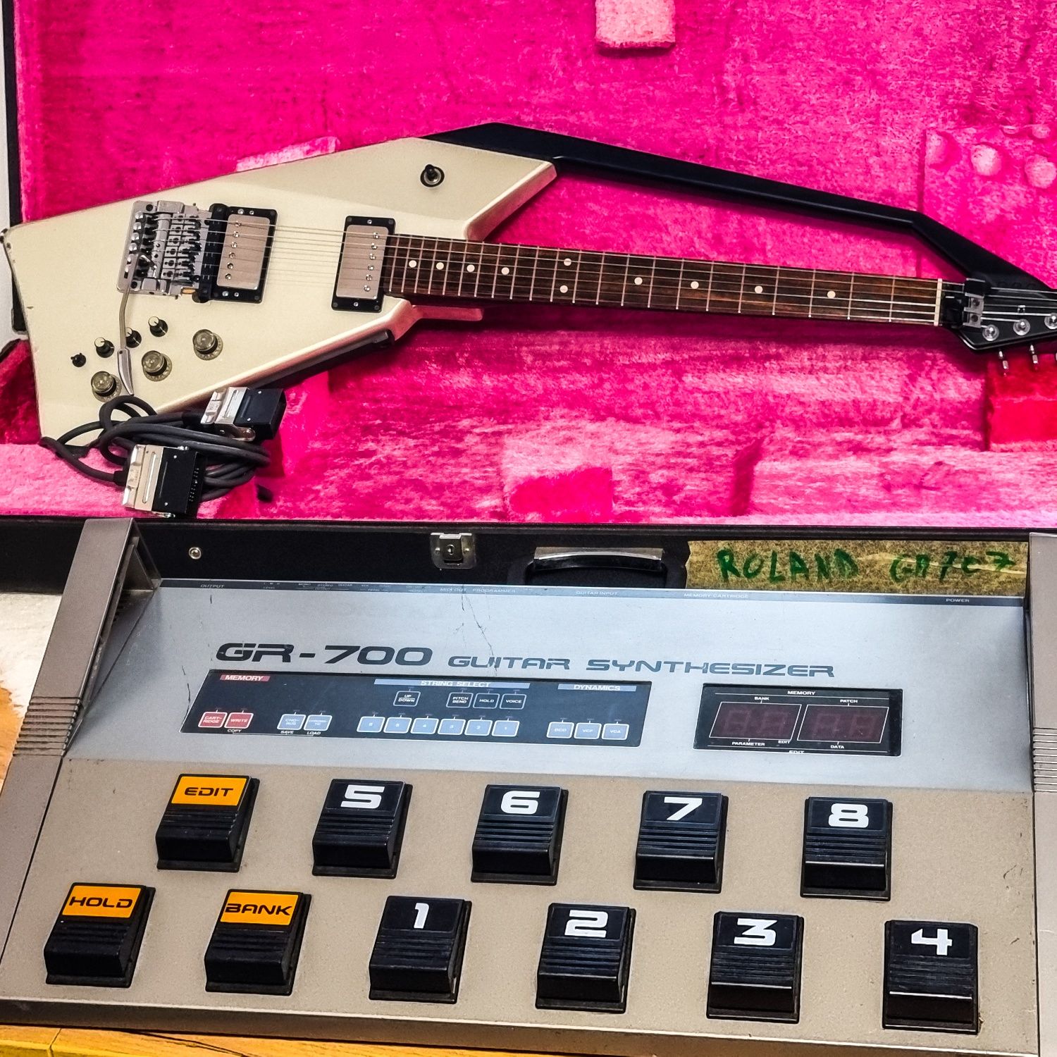 1985 Syntezator gitarowy Roland G-707 oraz kontroler GR-700 80 Japonia