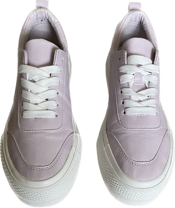 Кроссовки, кеды, мокасины, сникерсы