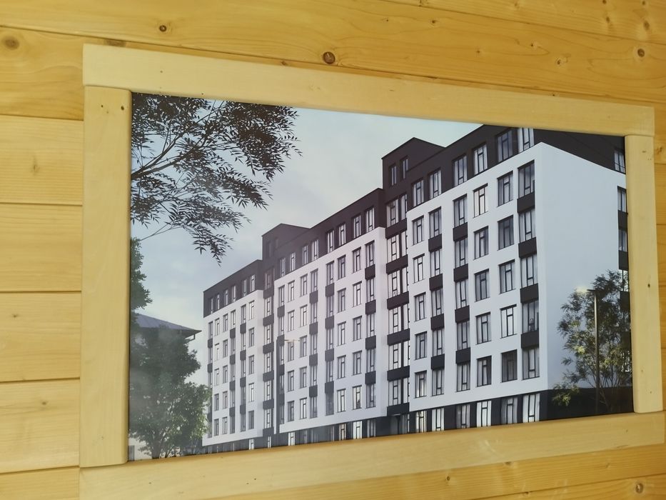 продам 2 кімнатну квартиру в центрі