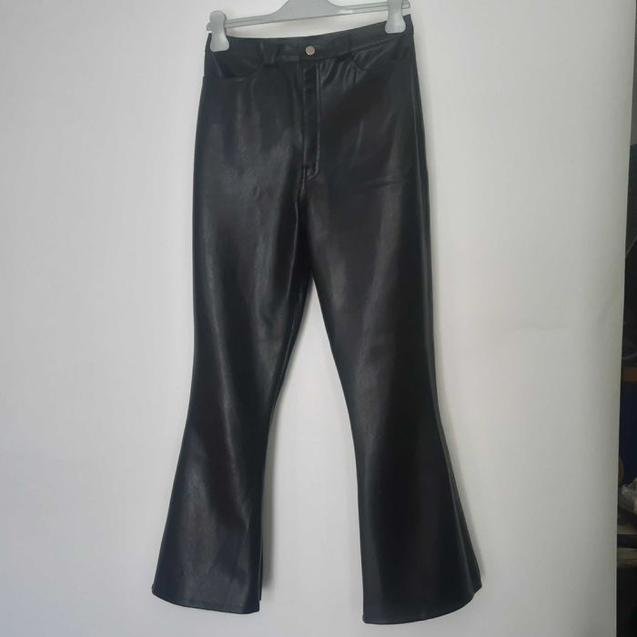 Calças Boca de Sino Napa Preta Tiger Alternative London Estimadas